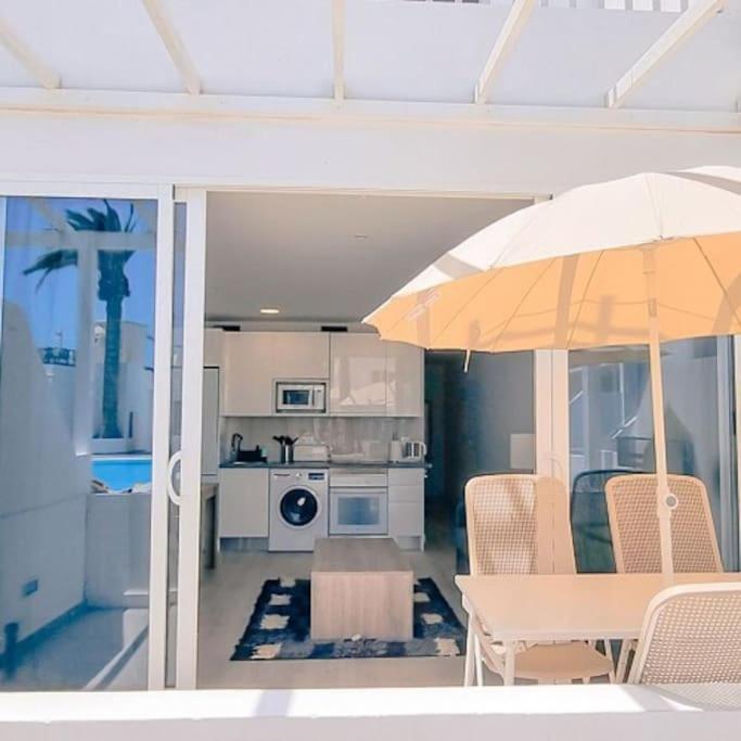 Puerto Del Carmen Airconditioned 2Bed Poolside Apt Esterno foto