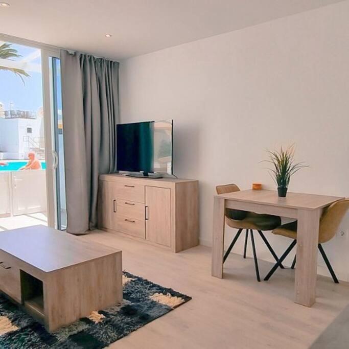 Puerto Del Carmen Airconditioned 2Bed Poolside Apt Esterno foto