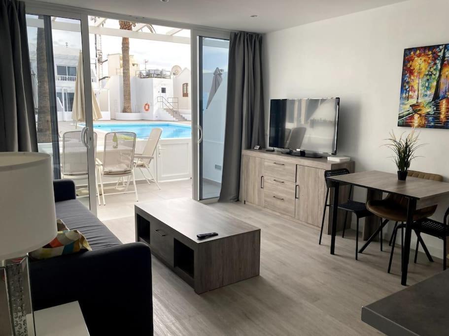 Puerto Del Carmen Airconditioned 2Bed Poolside Apt Esterno foto